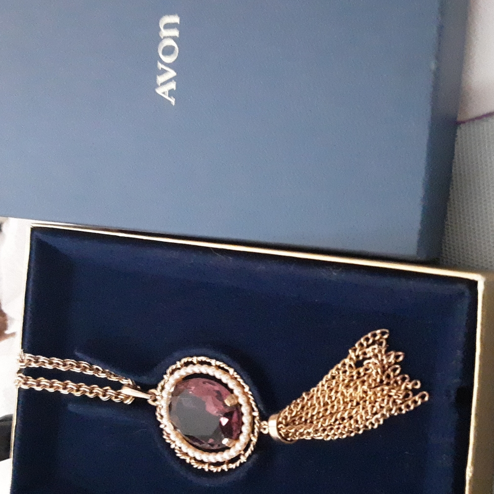 Womens necklace 24 inch